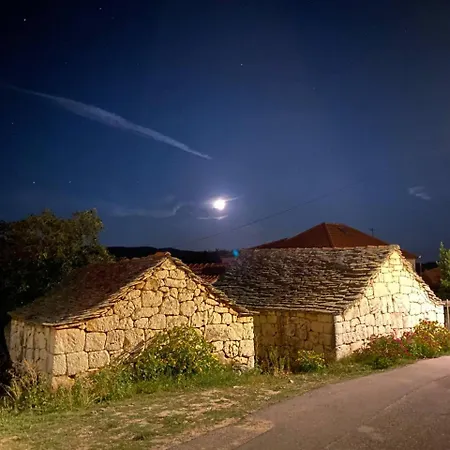 Novi Svijet * Rogoznica (Sibenik-Knin)