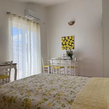 Novi Svijet Apartment *
