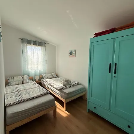 Novi Svijet * Rogoznica (Sibenik-Knin)