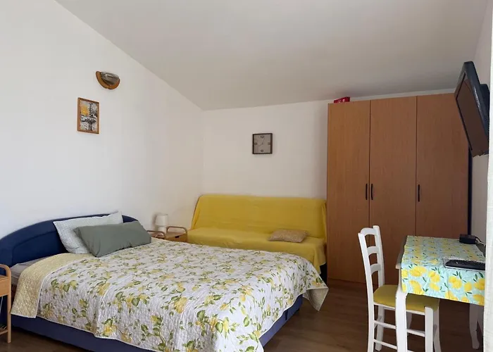 Daire Novi Svijet Rogoznica (Sibenik-Knin)